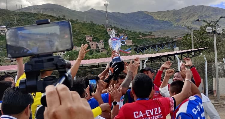 Evza conquista Huánuco en su debut