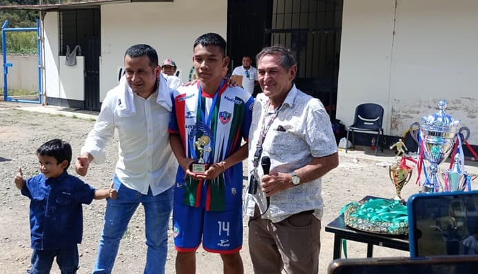 Talento local brilla en premiación de la Liga de Huánuco