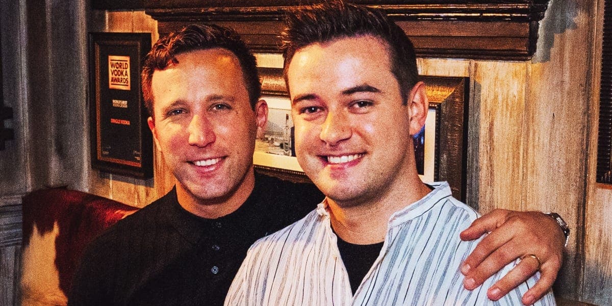 Un bot, 20 mil grifos: pareja crea rastreador de precios