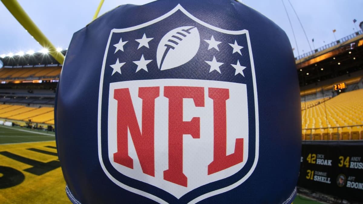 NFL contrata a Flinn para impulsar el fútbol bandera mundial
