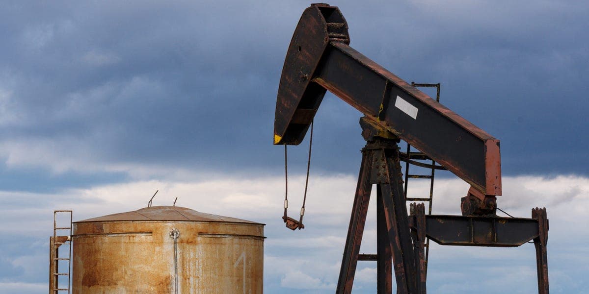 Trump bloquea Ormuz: Petróleo se dispara, paz EEUU-Irán fracasa