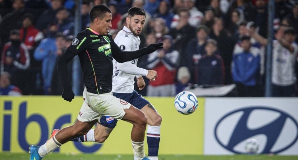 Prensa uruguaya tilda de fracaso total empate de Universitario vs Nacional