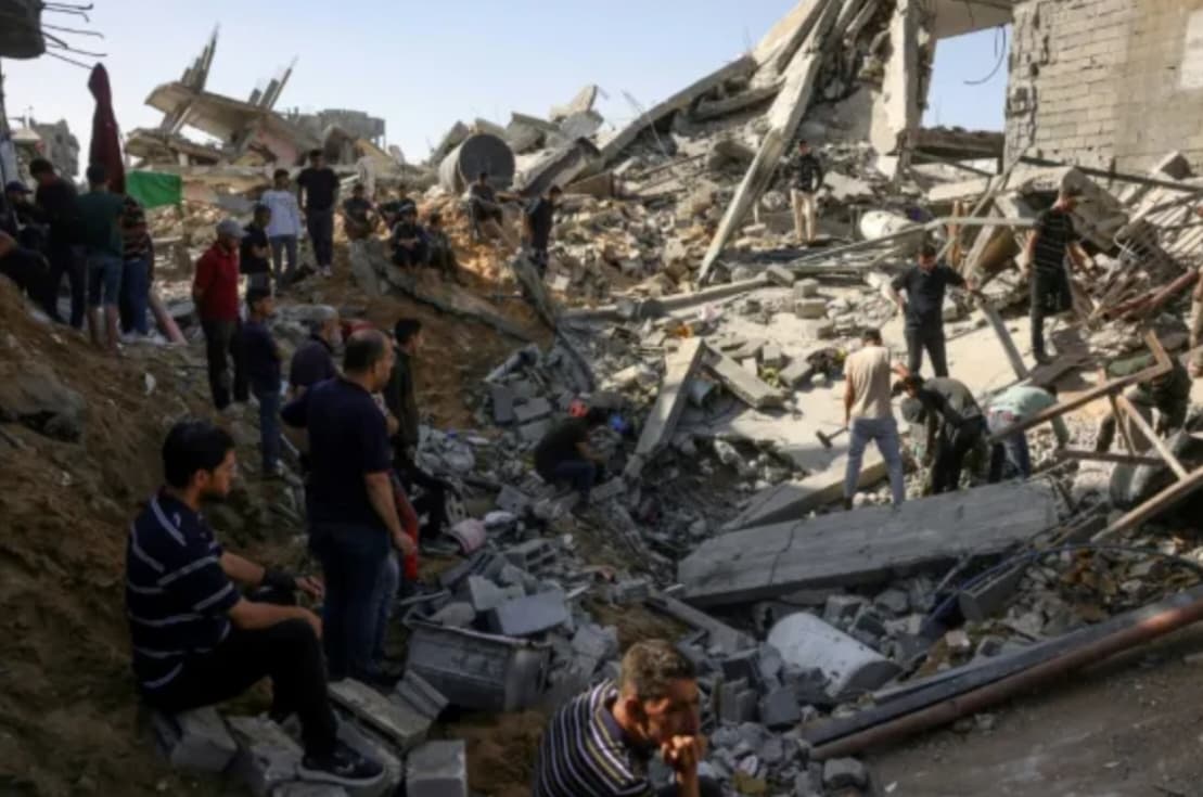 Israel intensifica ofensiva en Gaza mientras crece presión internacional por tregua