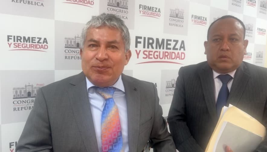 Pulgar cuestiona sesión reservada del Congreso por obras observadas en Huánuco