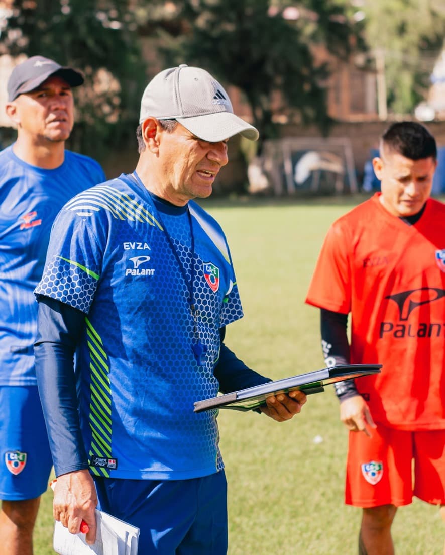 Salazar debutó ganando con Atlético Evza