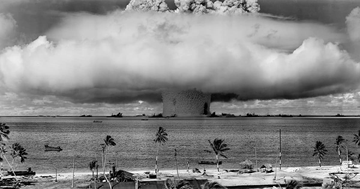 La bomba atómica que Estados Unidos detonó en el espacio en 1962 y desató un caos eléctrico a 1.000 km