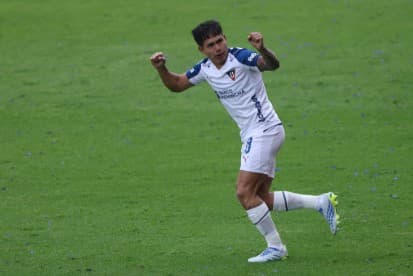 Pretell convierte y LDU avanza en Libertadores