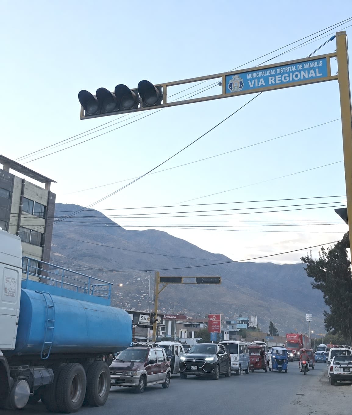Municipalidad promete reparar esta semana semáforos frente al colegio Esteban Pavletich