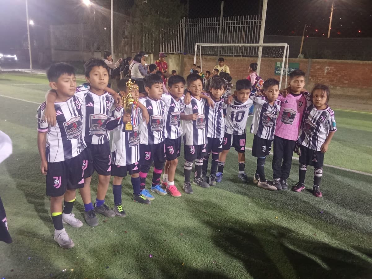 Campeones aseguran boleto a Pucallpa 2027