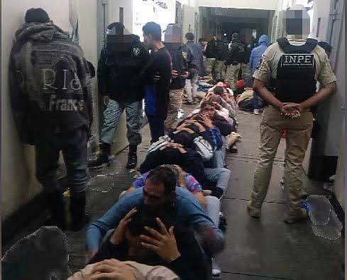 INPE incauta celulares, accesorios y presunta droga durante requisa en penal de Cochamarca