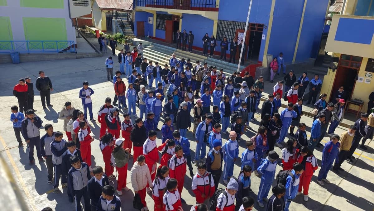 Clases terminarán el 11 de diciembre; la semana de gestión de octubre pasa a diciembre