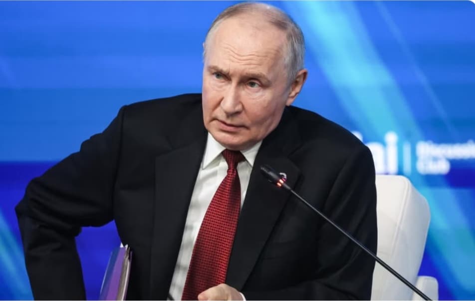 Putin advierte que Rusia empleará todo su arsenal si atacan cualquiera de sus regiones
