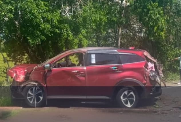 Pasajera de 27 años muere tras despiste de camioneta y conductor queda detenido