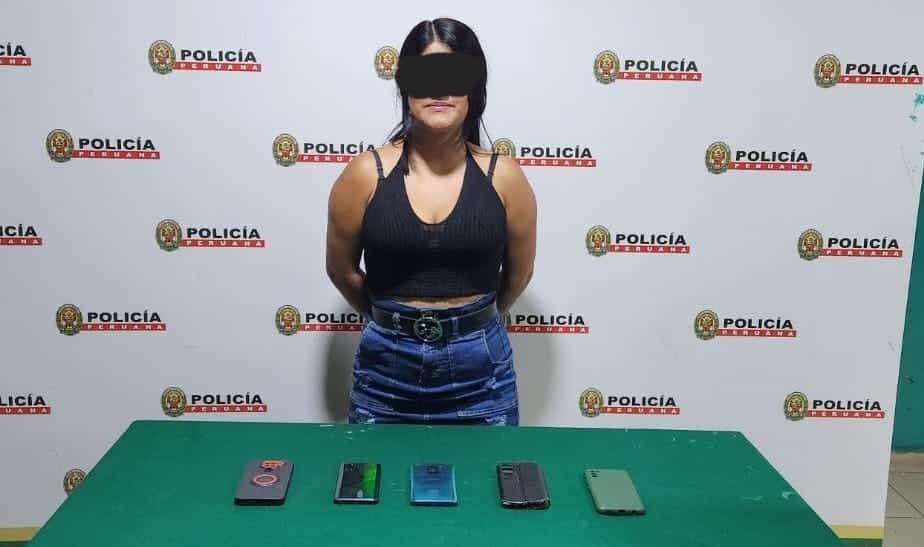 Incautan cinco celulares robados y detienen a vendedora de servicio técnico