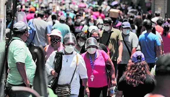 Casos de COVID-19 en Perú incrementaron a más de diez mil por semana