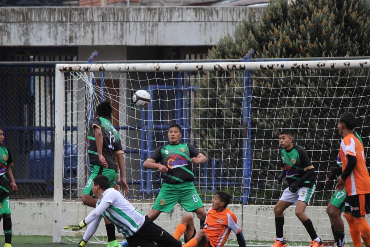 Tres punteros en liga de Yanacancha