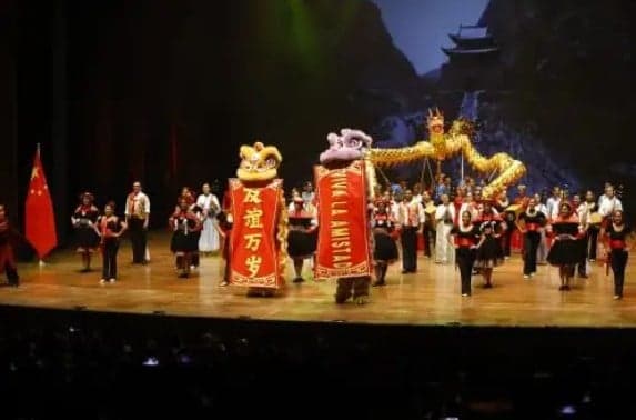 Feria y gala cultural resaltan el diálogo entre Perú y China desde el arte y la tradición