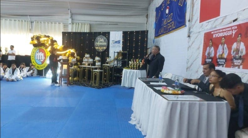J Muñoz celebra 24 años como semillero del deporte huanuqueño