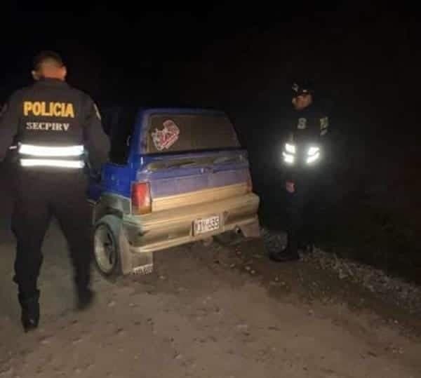 Hallan auto “Tico” abandonado en carretera rural de Quisqui y confirmaron requisitoria por hurto