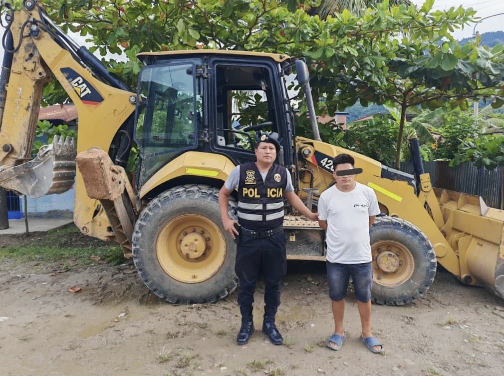 Detienen a joven con requisitoria mientras conducía retroexcavadora en operativo en Castillo Grande
