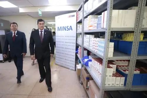 Gobierno anuncia compra internacional de fármacos oncológicos por S/ 378 millones para atender a 285 mil pacientes