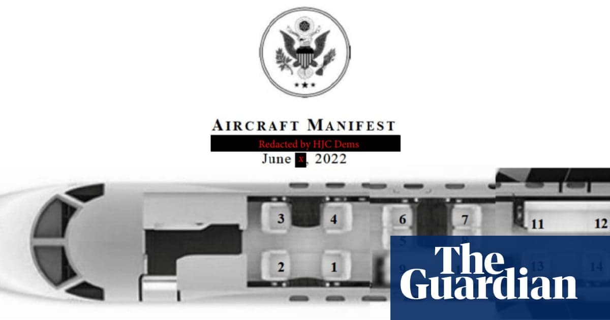 Fiscales indagan si Trump mostró mapa secreto en avión tras dejar cargo