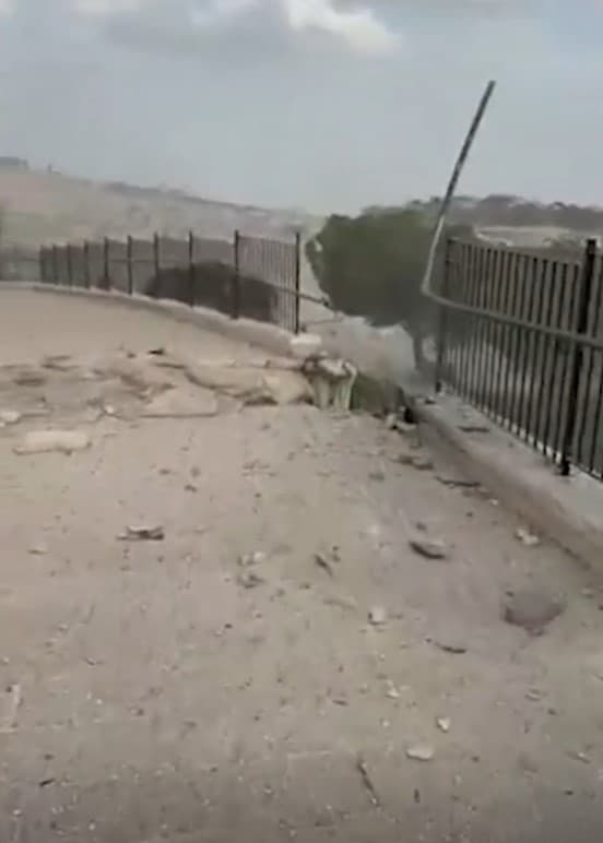 Fragmentos de misil iraní cayeron cerca de la Ciudad Vieja de Jerusalén y elevaron la tensión en una zona sagrada