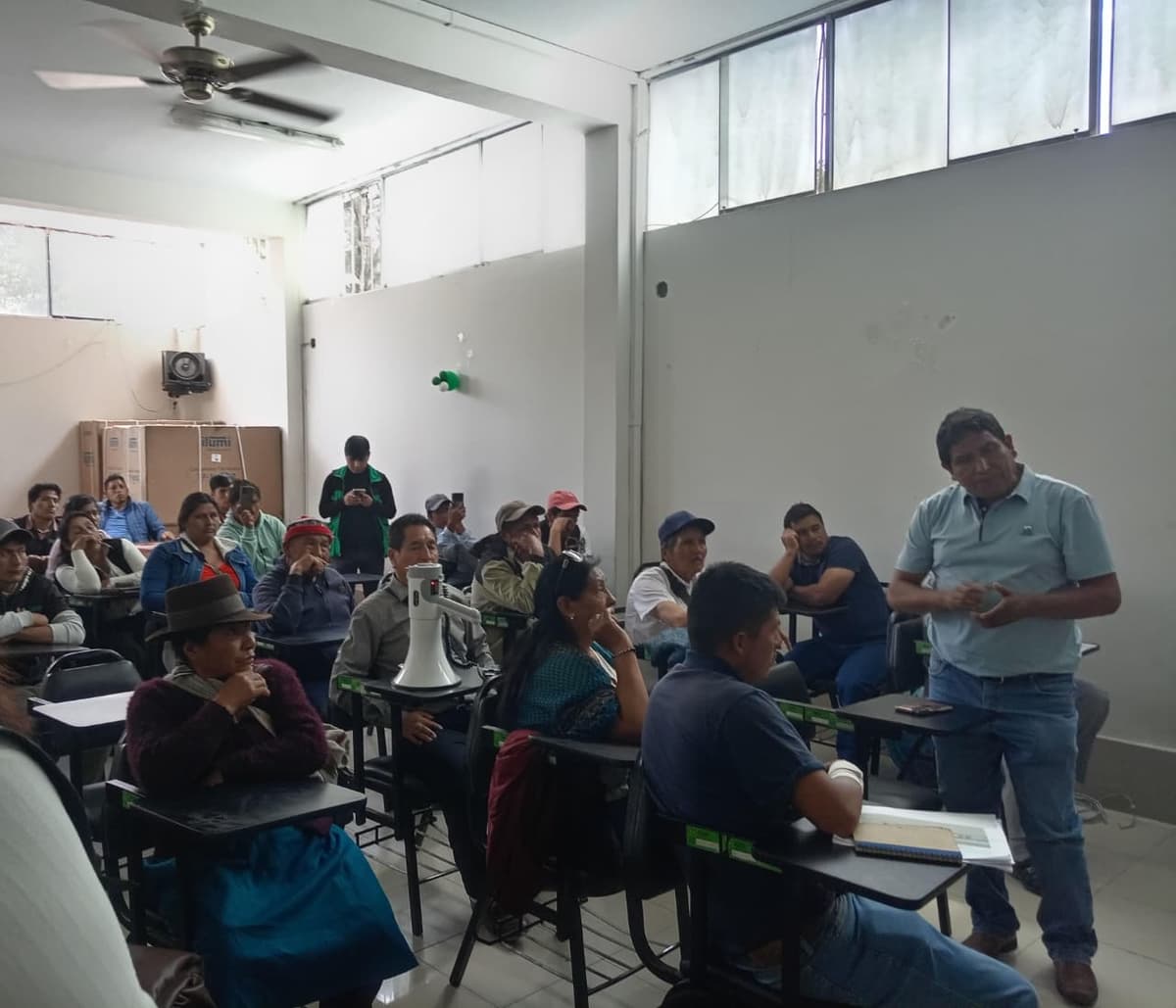 Colegio de Pillao sigue en medio de reclamos mientras Gorehco proyecta reactivar obra paralizada en 2027