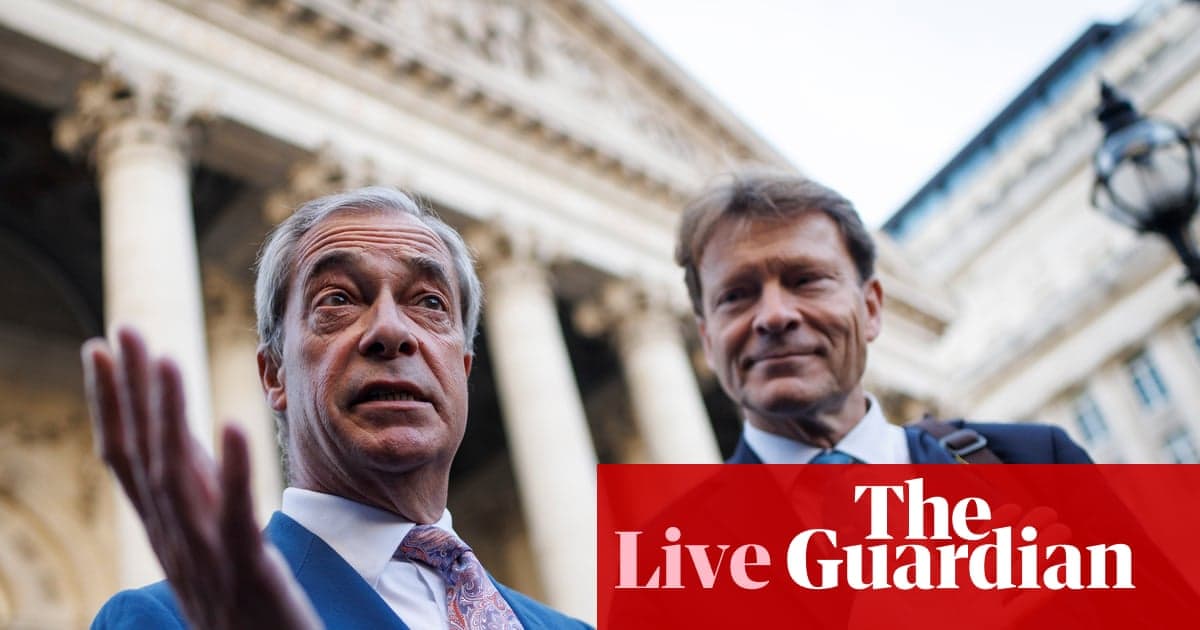 Farage defiende a Tice por supuestos fraudes fiscales de su empresa