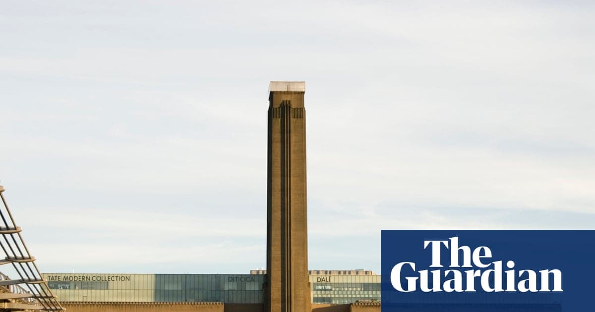 Niño lanzado del Tate Modern: empeora tras cirugía, dice familia