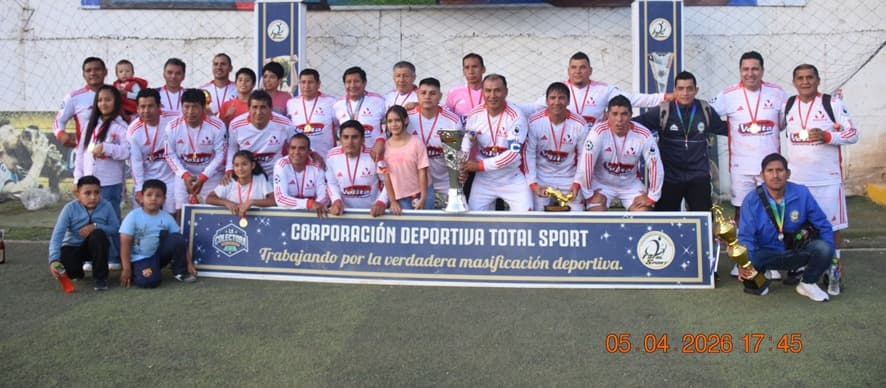 Velita FC y Soyer FU celebran en la Copa Total Sport