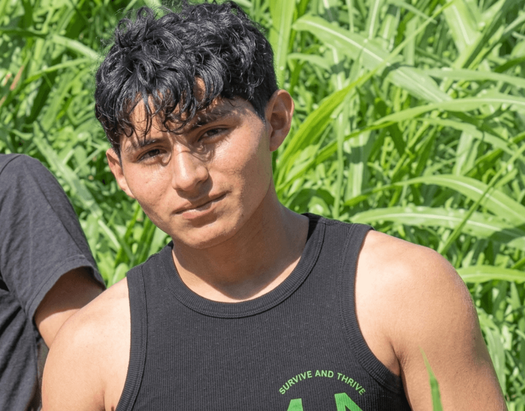 Estudiante universitario desaparece tras ingresar al río Huallaga en sector Las Orquídeas