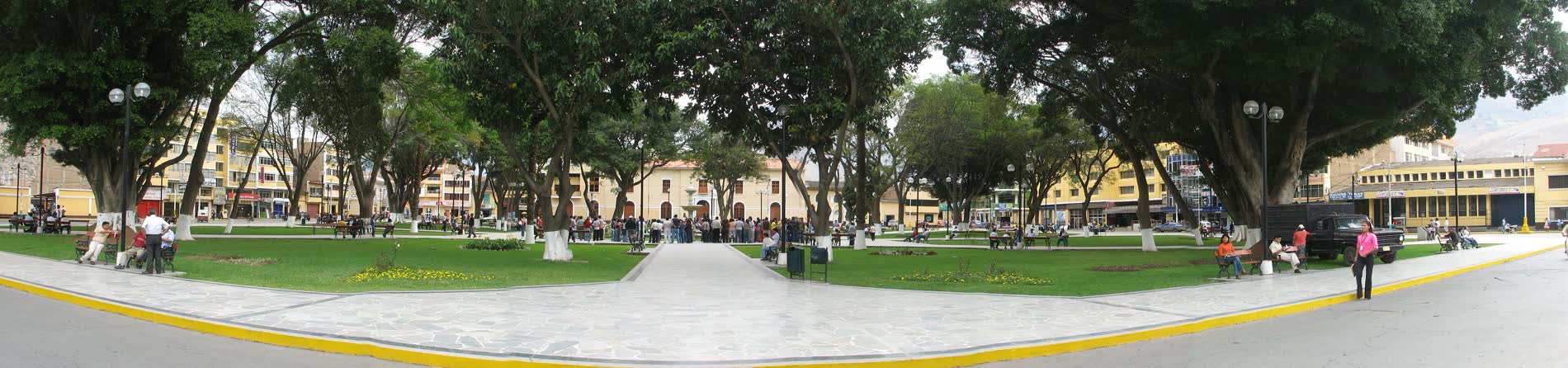 Panorámica de la Plaza de Armas de Huánuco