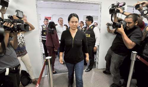 Juez podría desestimar cargos de lavado de activos contra Keiko Fujimori