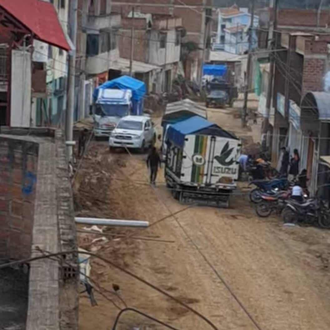 El colapso vial de Pachitea: Una crisis de S/150 millones bajo la lluvia