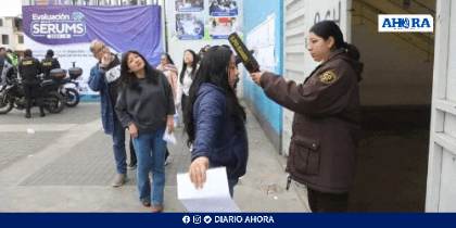 Denuncian cambios de última hora en distribución de plazas SERUMS por el Minsa