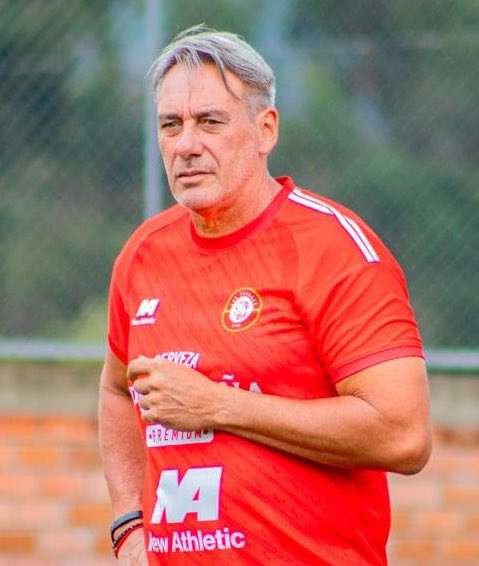 Jorge Vivaldo se convierte en el sexto técnico en dejar su cargo en la Liga 1