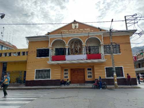 Sentencian a exalcalde y exgerente municipal de Ambo por cobros indebidos