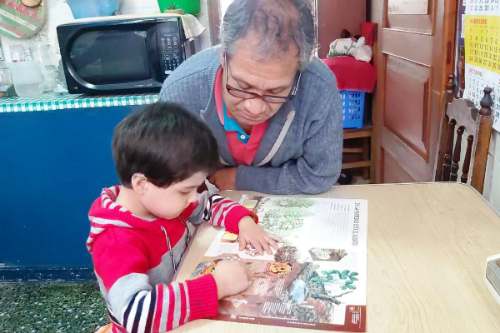 Perú conmemora hoy Día del Padre bajo inmovilización obligatoria