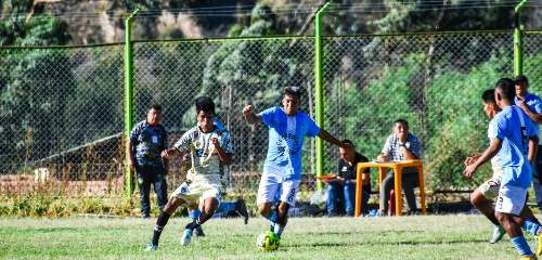 En Ambo, Castle y Racing sacan ventaja hacia la etapa departamental
