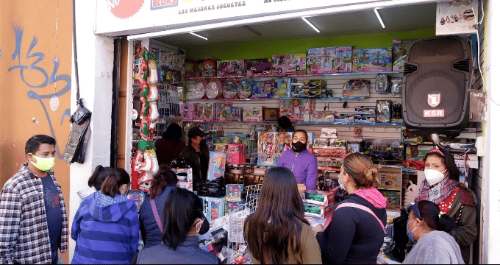Intensifican operativos para erradicar productos dañinos en Navidad y Fin de Año