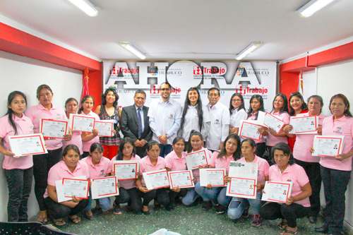 Culminó curso de confeccionistas para madres de sectores populares