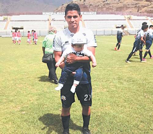 Jhonny “Chucky” Leiva: “Soy un jugador de barrio, nunca fui a una academia”