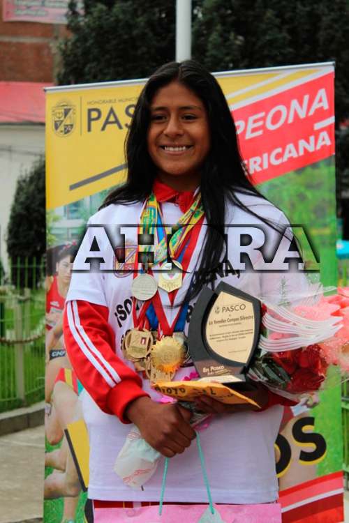Atleta Liz Campos campeona sudamericana cross country en Ecuador