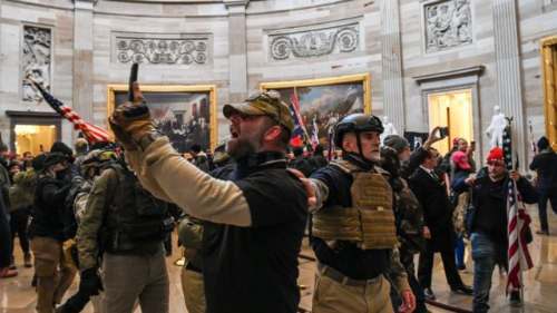 Un herido de bala durante la irrupción al Congreso de EE.UU.