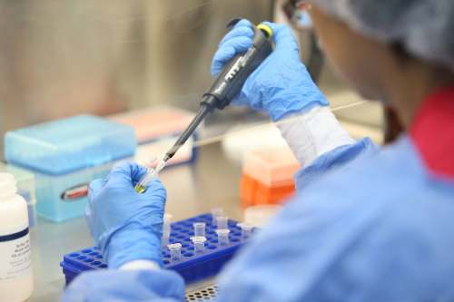 COVID-19: Los resultados de pruebas moleculares estarán en una hora