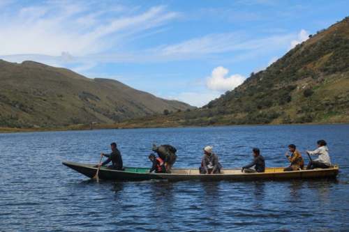 12 mil truchas repoblarán laguna y ríos del C.P. Quero Pozo