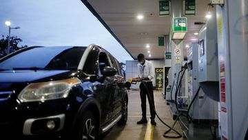 BAJA EL PETRÓLEO Y NO BAJA LA GASOLINA ¿POR QUÉ?
