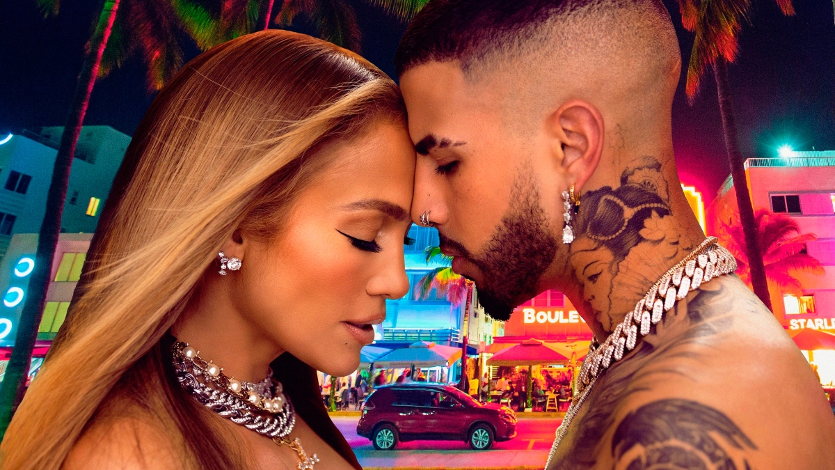 Jennifer López lanzó nueva canción “Cambia el paso”