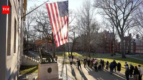 Harvard restringe notas A por inflación con malestar docente